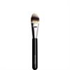 Chanel Foundation Brush 6 - pędzel do podkladu